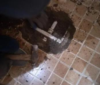同江卫生间漏水维修公司为您分享下卫生间渗水如何处理及注意事项