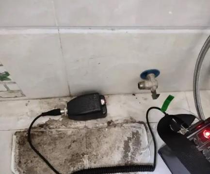 同江屋顶漏水维修公司分享下卫生间漏水的危害及解决方法